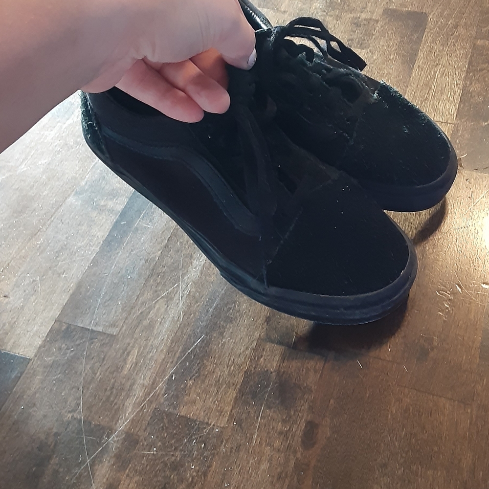 Vans - Picture 4 of 5